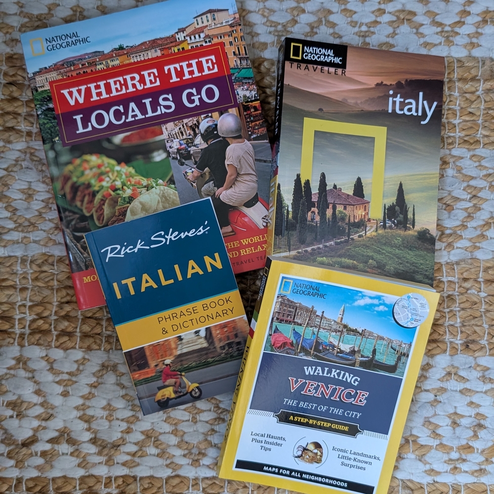 Italy/World Travel Guide Book Bundle